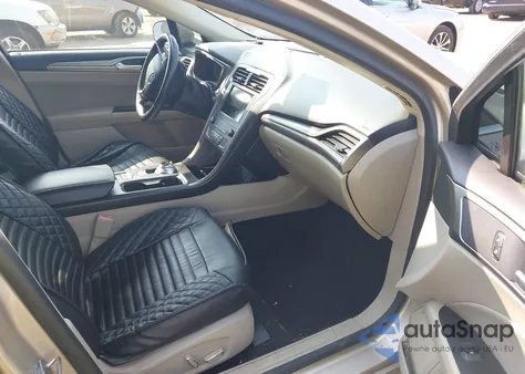 2019 Ford Fusion Se z USA, uszkodzony, nr VIN 3FA6P0HD4KR203656